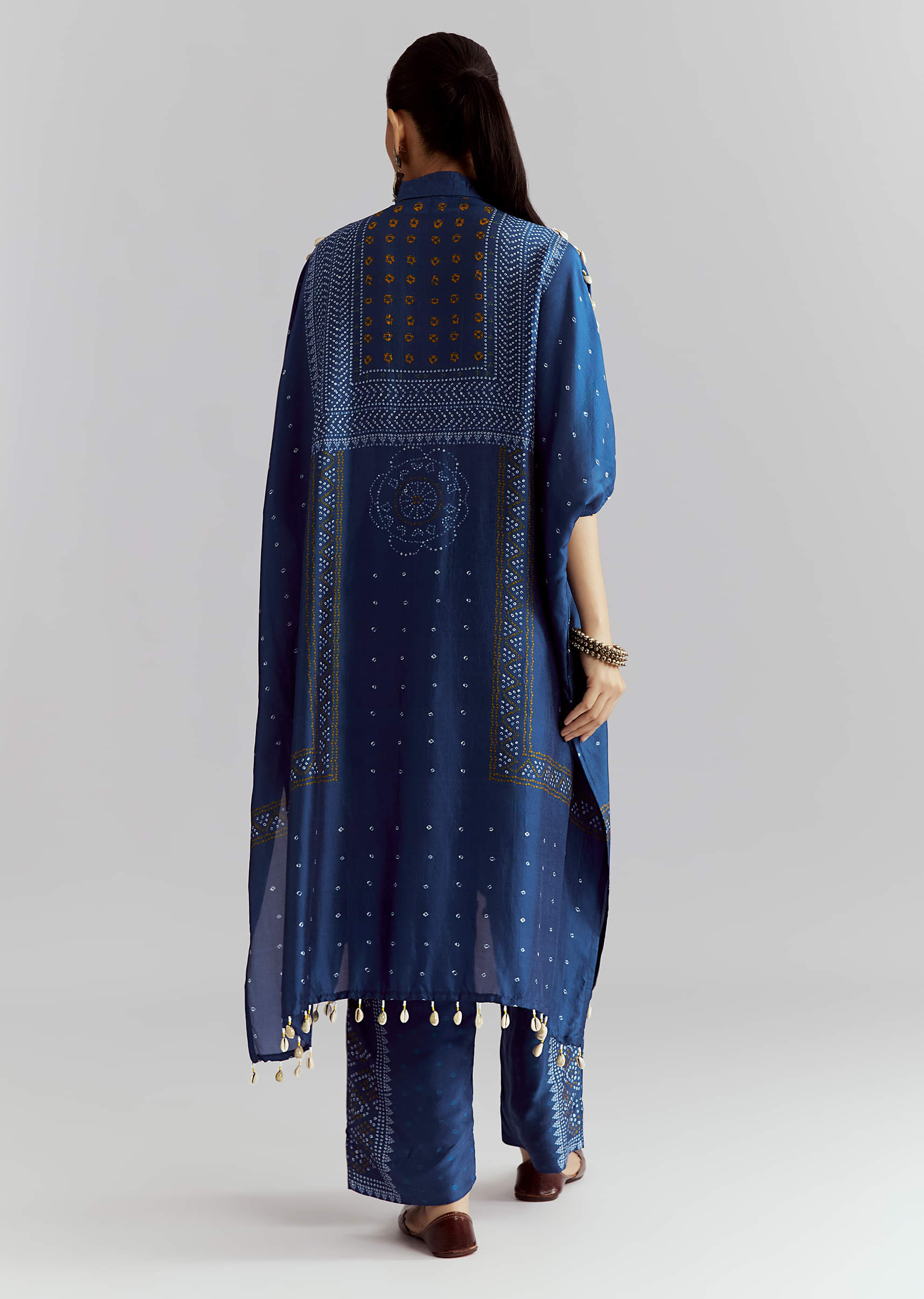 Blue Silk Kaftaan Kurta Set With Bandhani Print