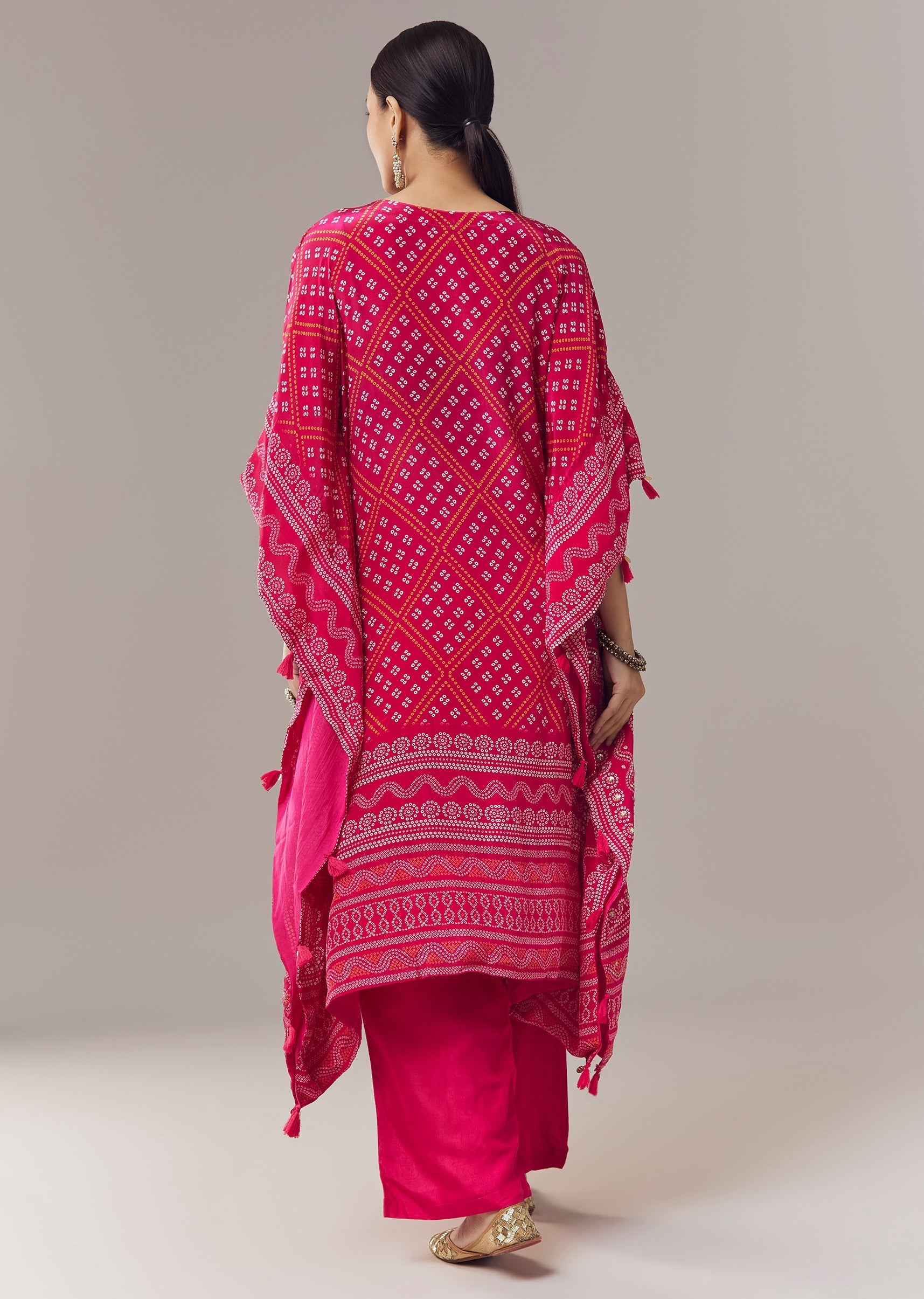 Pink Kaftan Kurti In Bandhani Print With Gotta Work