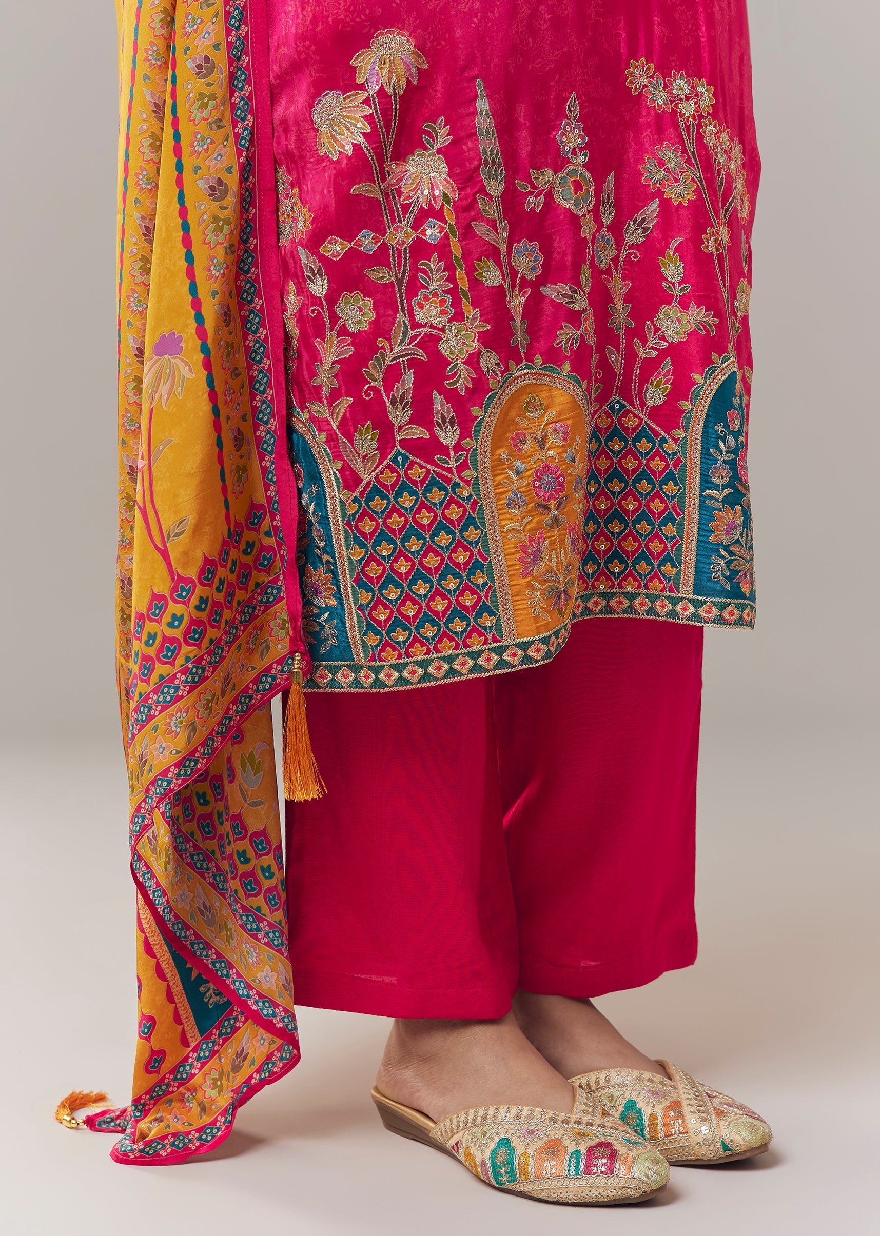 Pink Kurta Set In Floral Print With Zari Work And Dupatta