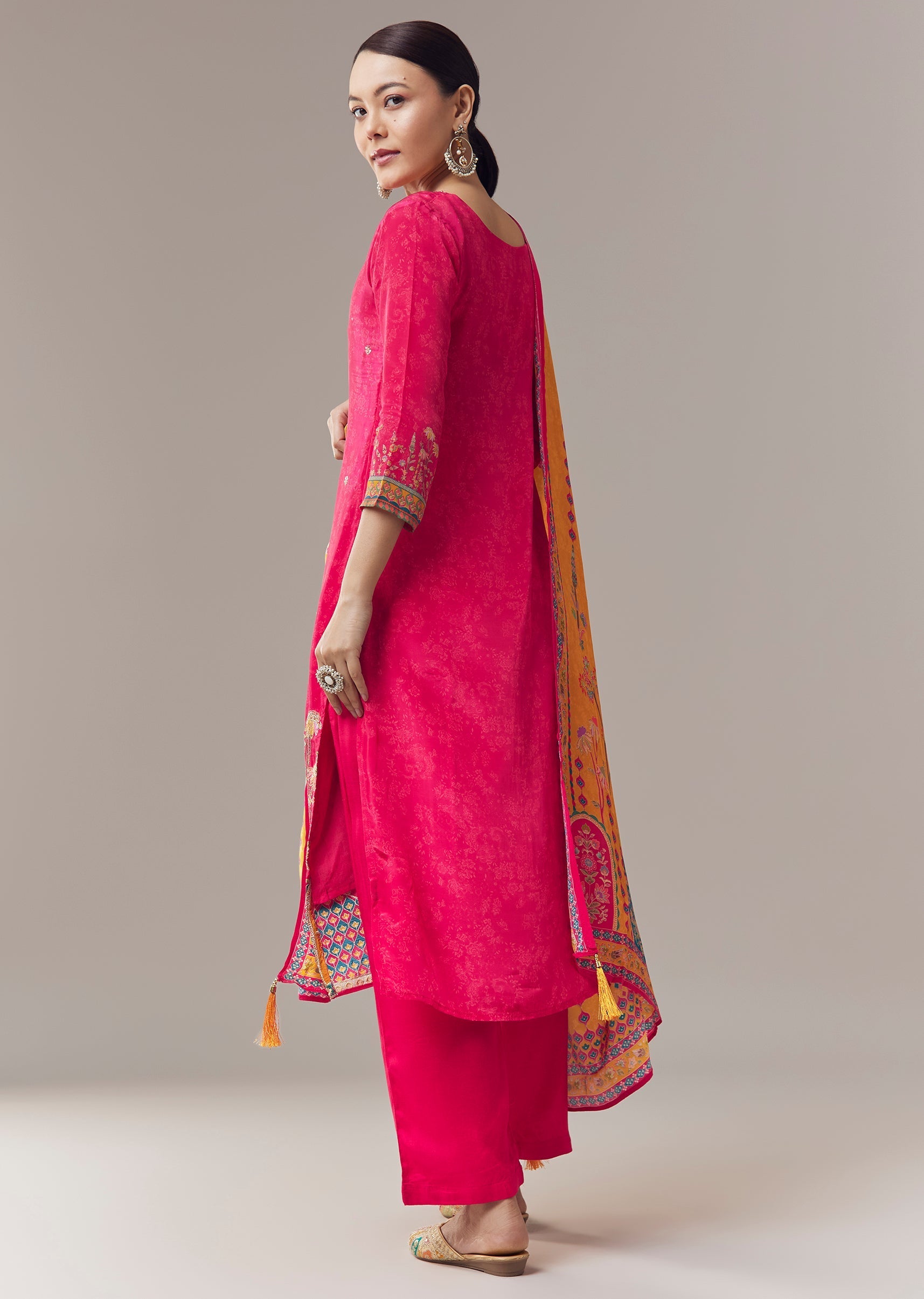 Pink Kurta Set In Floral Print With Zari Work And Dupatta